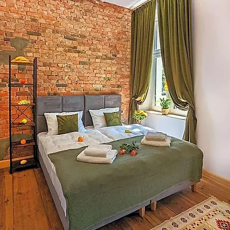 Hotel Strzelecka 34