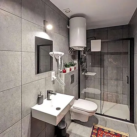 Strzelecka 34 Hotel 4*
